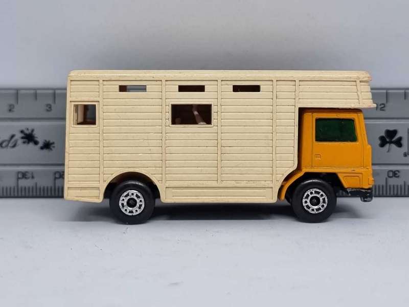Vintage Matchbox Superfast Horse Box with Horse