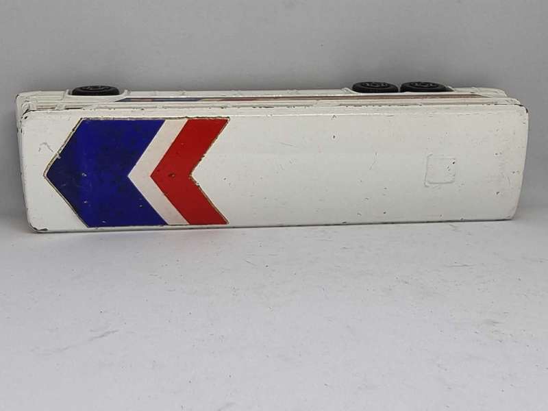 CORGI JUNIORS GREYHOUND MC - 8 AMERICRUISER Bus Die Cast Made in GT. Britain