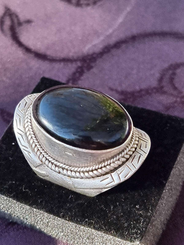 "100 CARAT" Black Onyx \ 925 Sterling Silver Dome Ring. ( Genuine Silver )