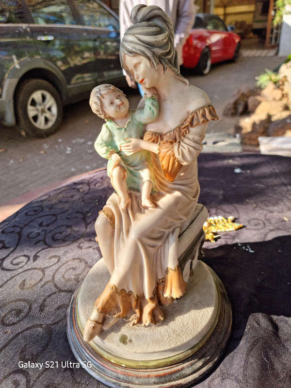 Domani Italy 1985 A. Bercari "Mother and Child" Sculpture Ornament