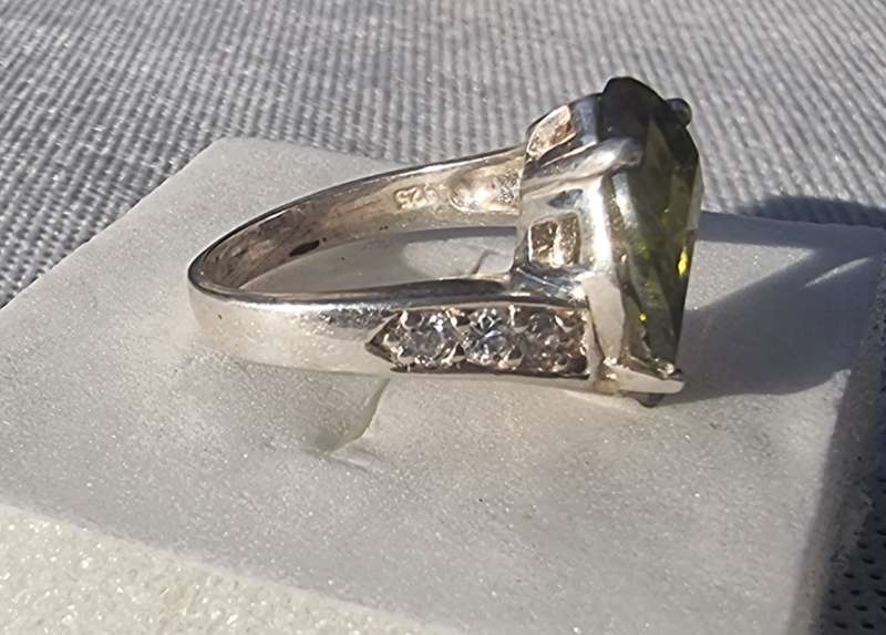 Beautiful "{GREEN TORMALINE" Dress Ring Set in 925 Sterling Si[ver. ( Genuine Silver. )