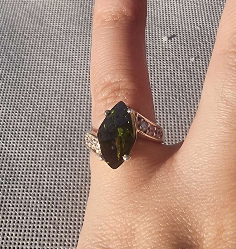 Beautiful "{GREEN TORMALINE" Dress Ring Set in 925 Sterling Si[ver. ( Genuine Silver. )
