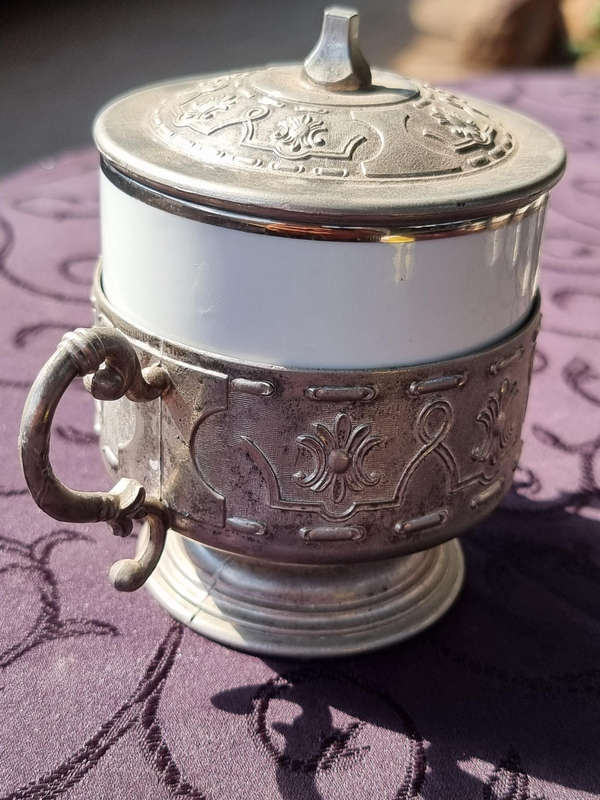 Antique  "SOLID ITALIAN 800 SILVER" Coffee or Tea Cup Holder Set.