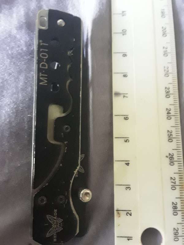 Benchmade MT D-011 hunting knife