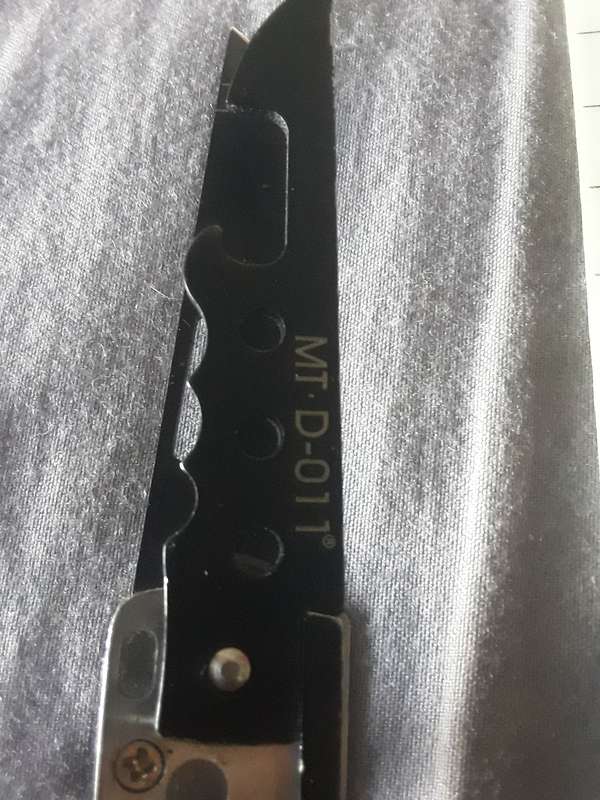 Benchmade MT D-011 hunting knife