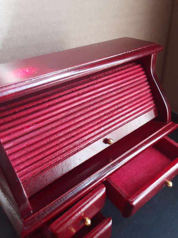 Doll House Furniture writing cabinet + chair