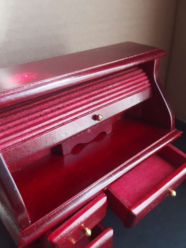 Doll House Furniture writing cabinet + chair