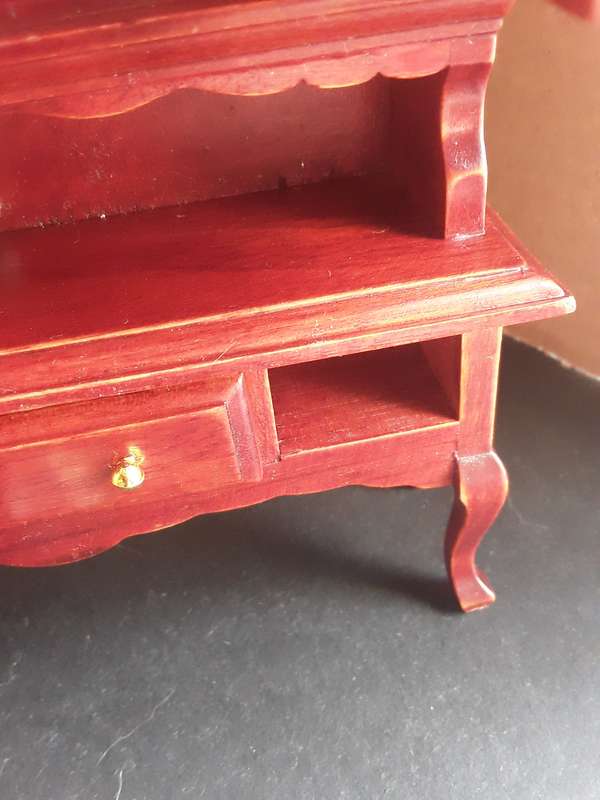 Doll House Furniture sideboard with glass vase