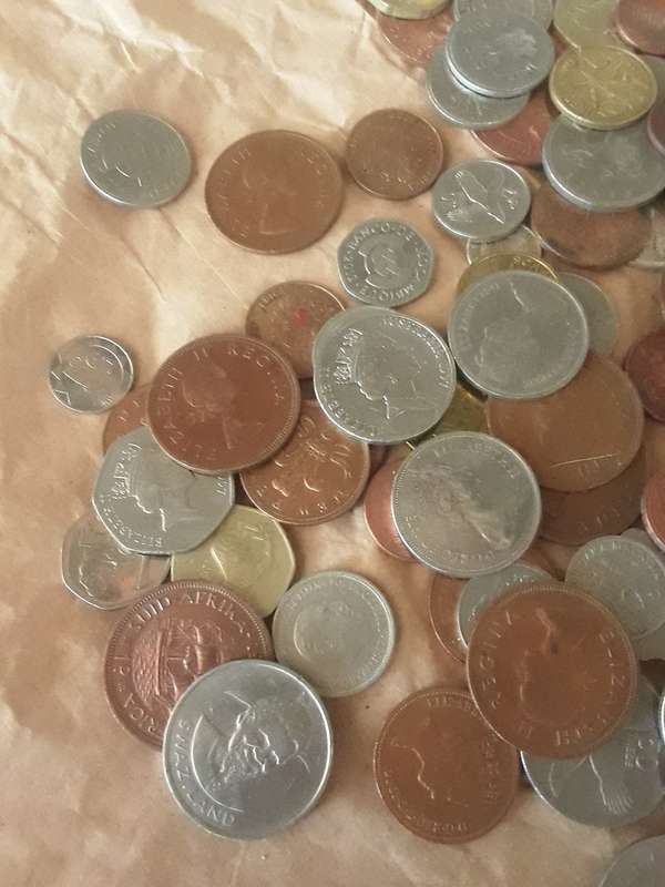 World mix coins lot 700gr