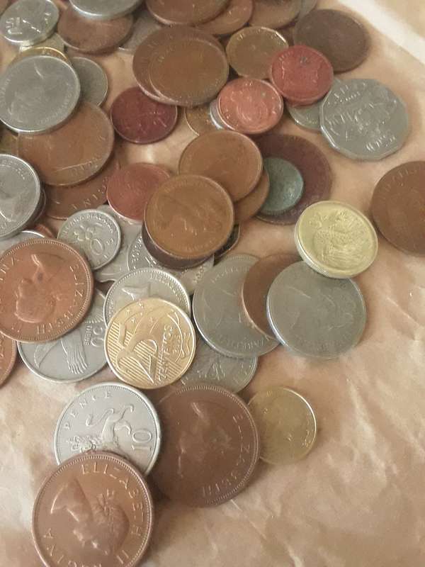 World mix coins lot 700gr