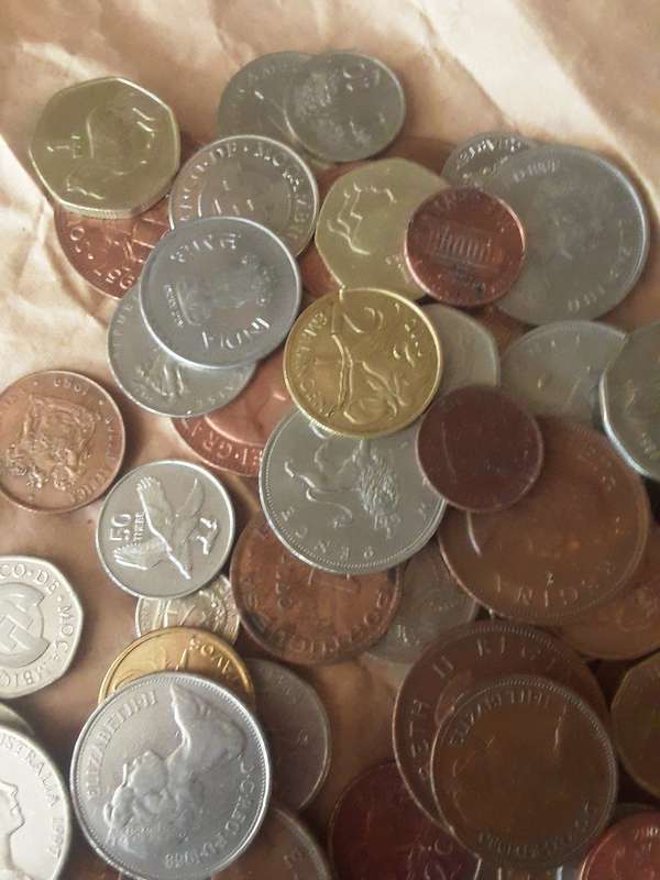 World mix coins lot 700gr