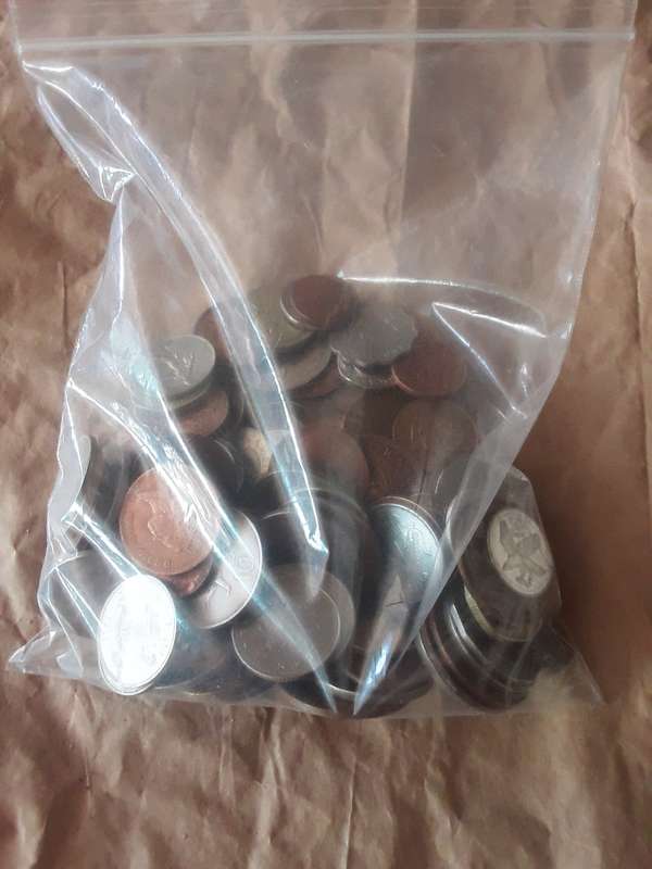 World mix coins lot 700gr