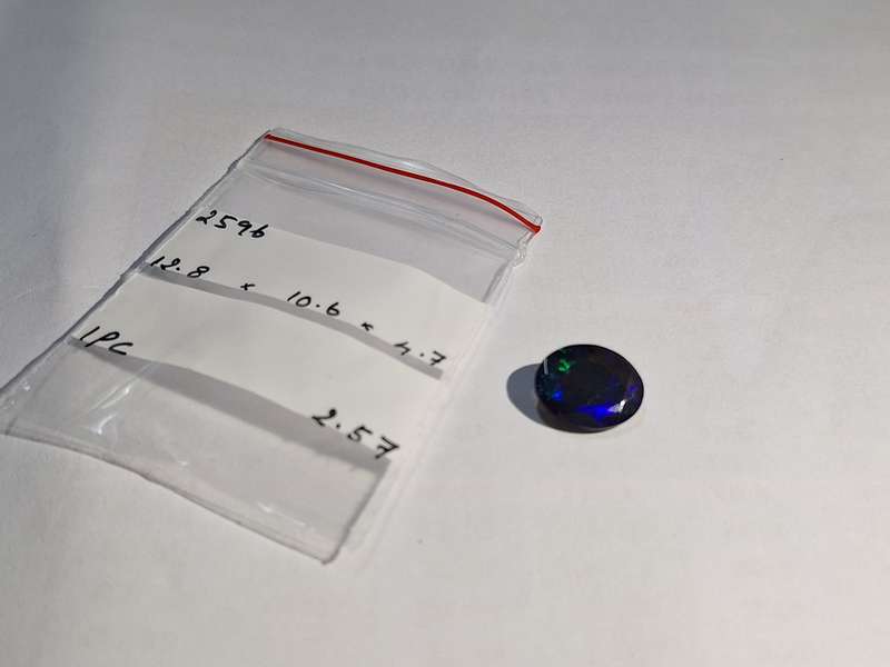 Natural Earth MIned Black Opal 2.57cts