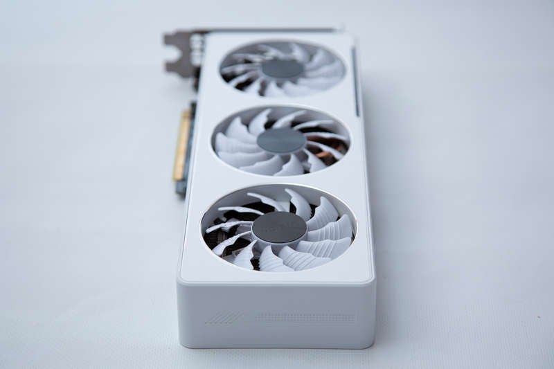 White Gigabyte RTX3060ti Vision OC 8GB