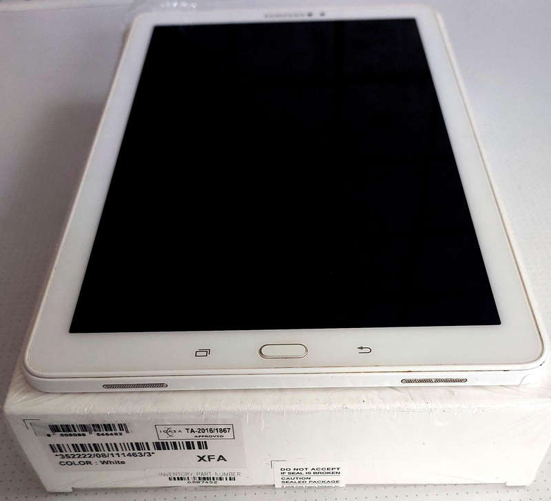 Samsung Galaxy Tab A (SM-P585) 10.1 inch tablet (white)