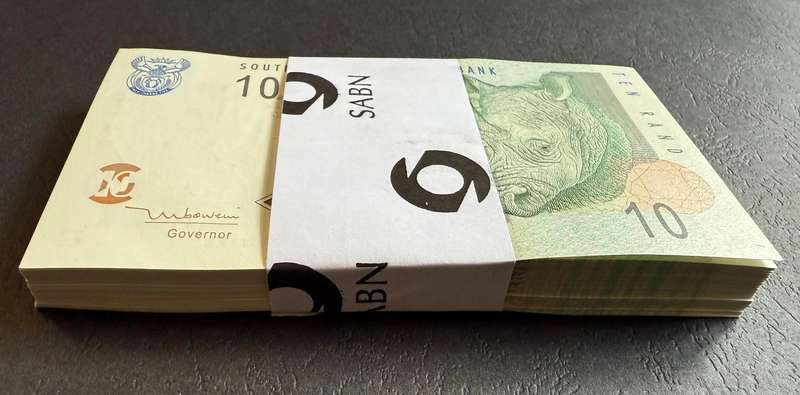 Tito Mboweni R10 - 100 uncirculated notes in sequence - still in original SABN bundle