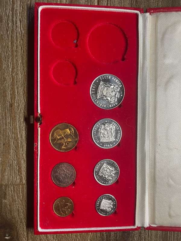 1983 - long proof set - no gold or silver R1 - generic photo