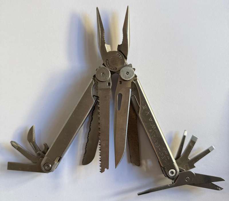 Leatherman Wave Straight, Multitool Knife, 100mm Closed Length