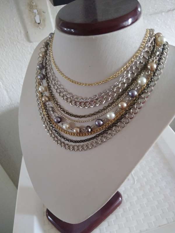 Layered Multi Strand Chunky Chain Pearl Necklace