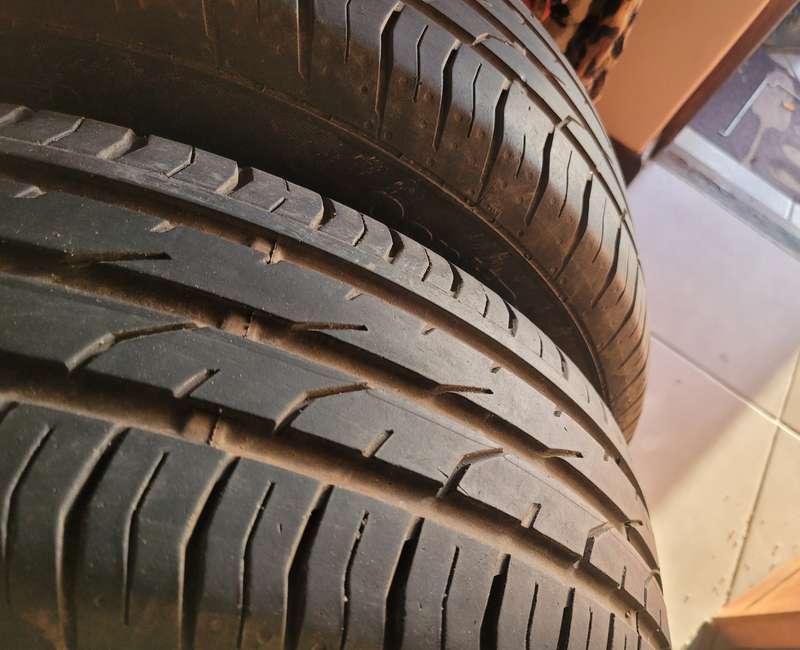 2x Continental 195/65R15 Tyres