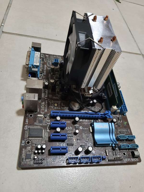 Asus H61M + i3 3250 + New RGB Cooler