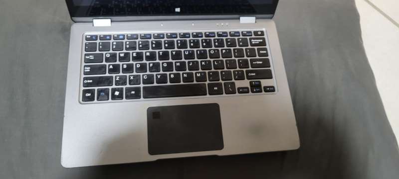 Mecer Fundi 2in1 Touchscreen Laptop