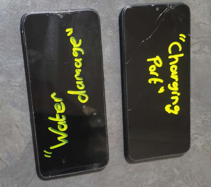 2x Redmi A9 Phones