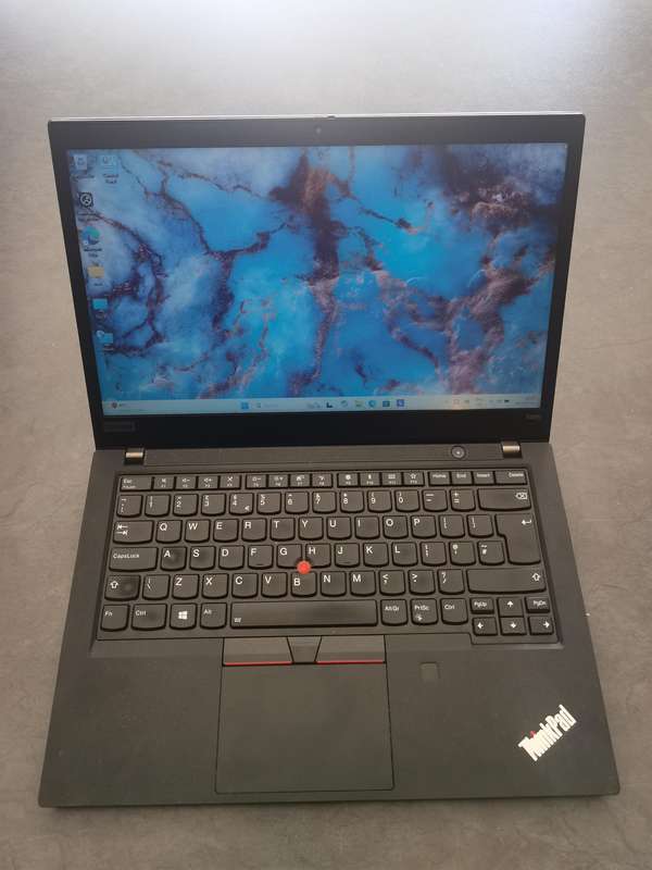 Lenovo ThinkPad T495 - AMD Ryzen 5 Pro - 16GB RAM - 256GB NVMe - 14" Screen