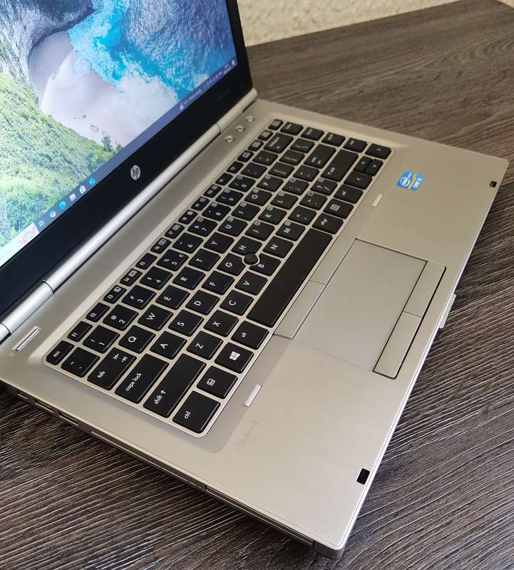 HP EliteBook 8470P - Intel Core i5-3320M @ 2.60GHz - 4GB RAM - 500GB HDD