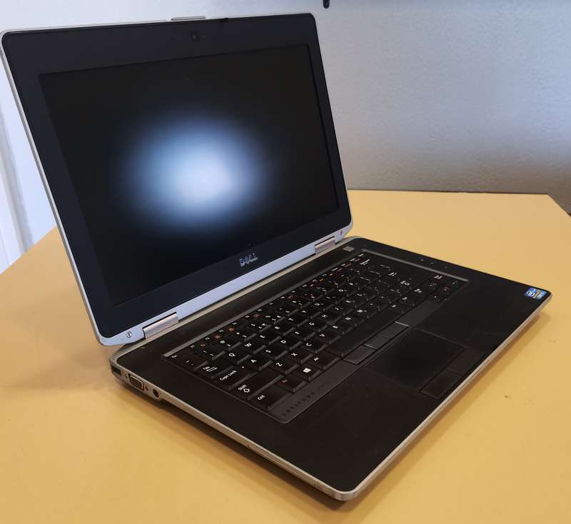 Dell Latitude E6430 - Intel Core i5-3210M @ 2.50GHz - 4GB RAM - 500GB HDD