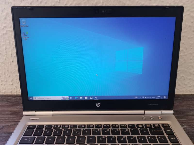 HP EliteBook 8460P - Intel Core i7-2620M @ 2.70GHz - 4GB RAM - 500GB HDD