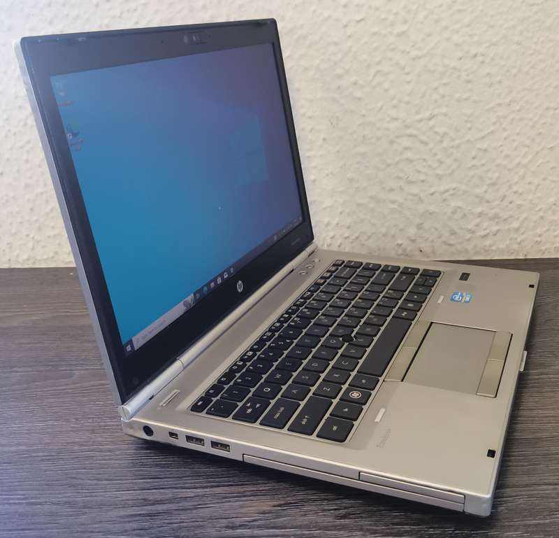 HP EliteBook 8460P - Intel Core i7-2620M @ 2.70GHz - 4GB RAM - 500GB HDD