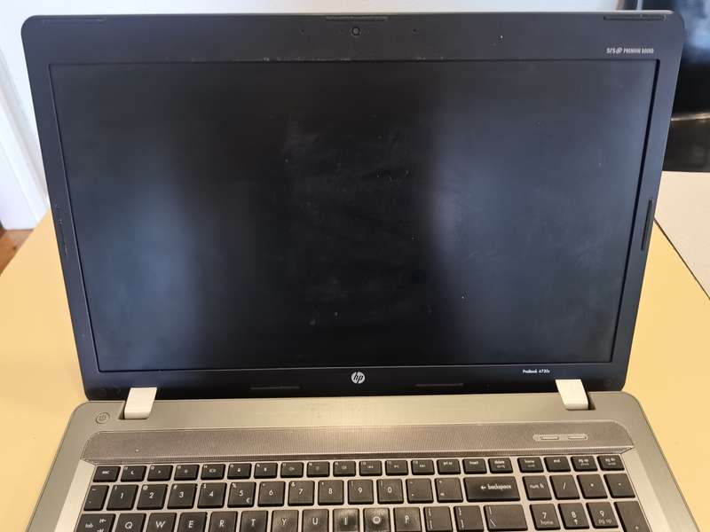 HP ProBook 4730S - Intel Core i3-2330M-RADEON GRAPHICS-HD+- 8GB RAM - 256GB SSD - Brand New Battery