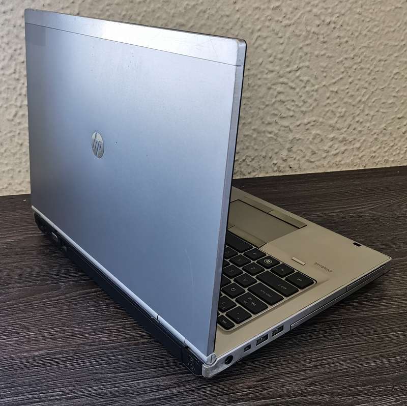 HP EliteBook 8460P - Intel Core i7-2620M @ 2.70GHz - 4GB RAM - 500GB HDD