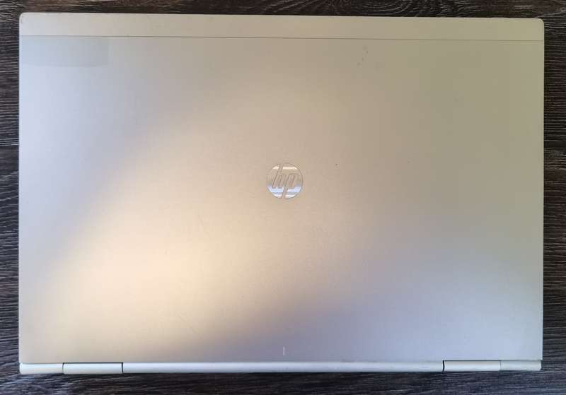 HP EliteBook 8460P - Intel Core i7-2620M @ 2.70GHz - 4GB RAM - 500GB HDD