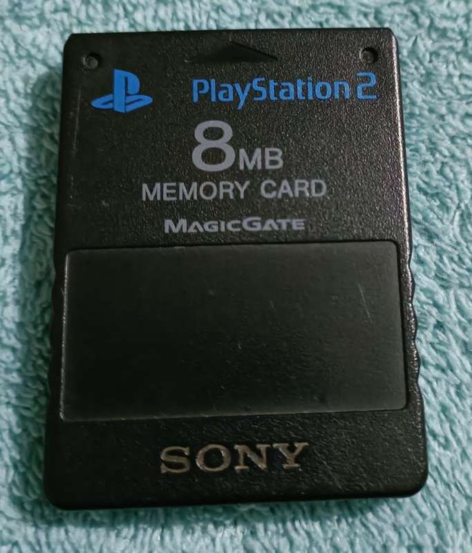 PS2 + 2 x Controllers + 19 Games + Extras