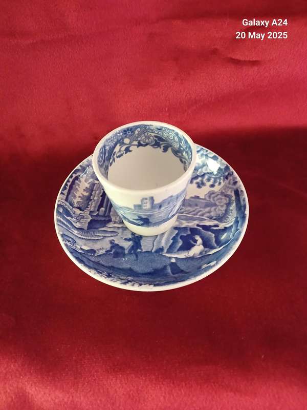 Set of 4 Copeland Spode Italian egg cups with underplates.