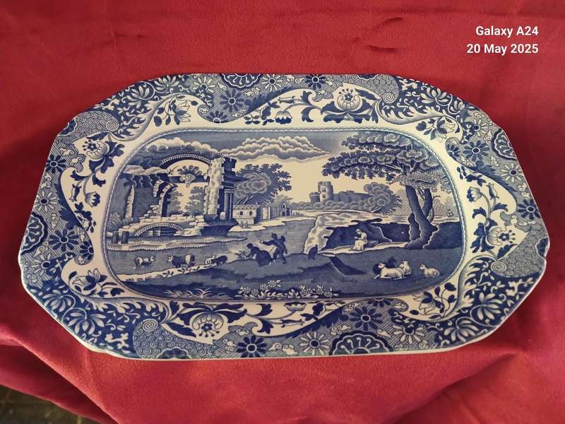 Small Copeland Spode Italian platter.