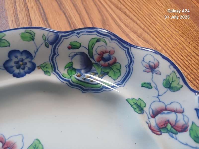 Corona ware "Old Woodstock" porcelain platrer