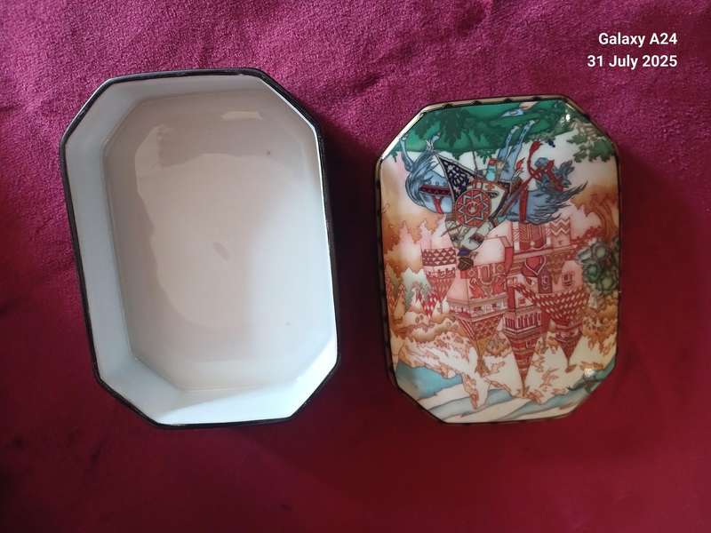 Villeroy and boch porcelain box
