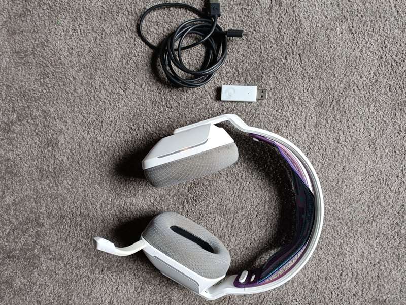 Logitech G733 Lightspeed Wireless RGB Gaming Headset - White