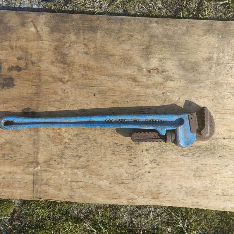 Huge Gedore Pipe Wrench 900mm