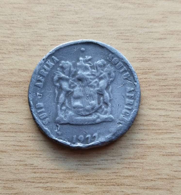 Error? Prison money. 1977 lead R1