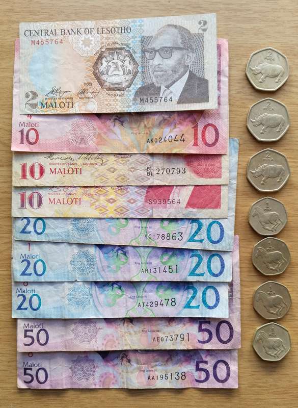 Collection of 202 Lesotho Maloti. ( R201.20 in today's exchange rate)