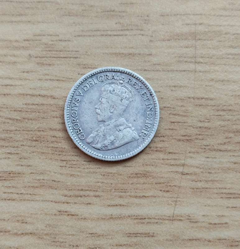 Canada 1912 Silver 5 Cents.