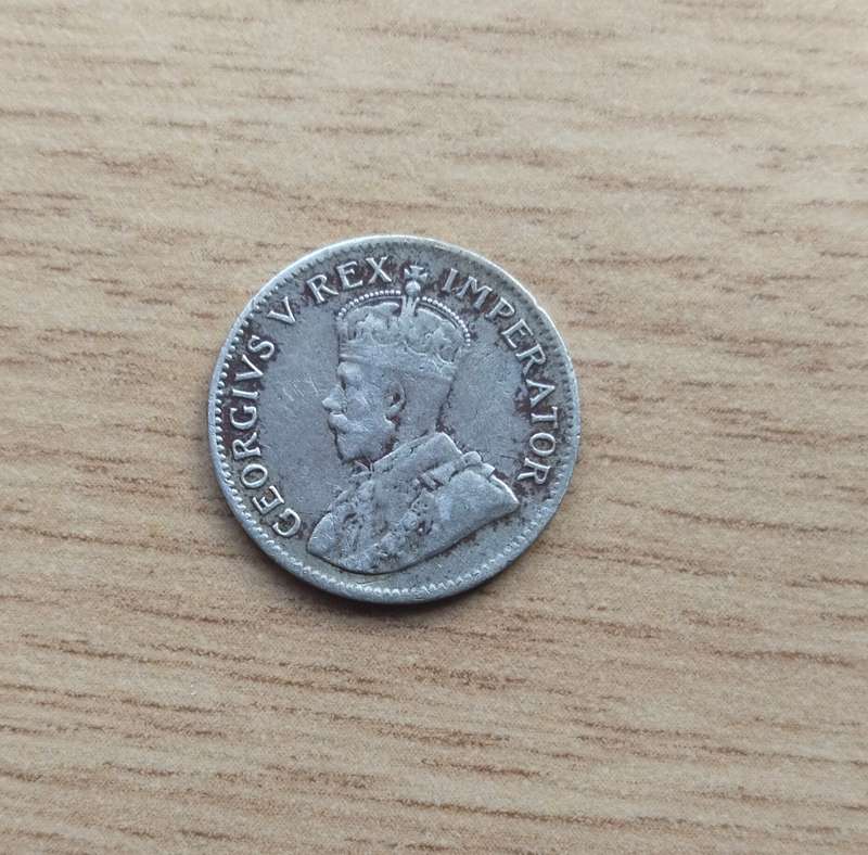 South Africa 1928 Silver Threepence.