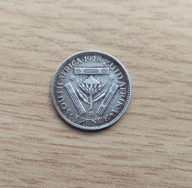 South Africa 1928 Silver Threepence.