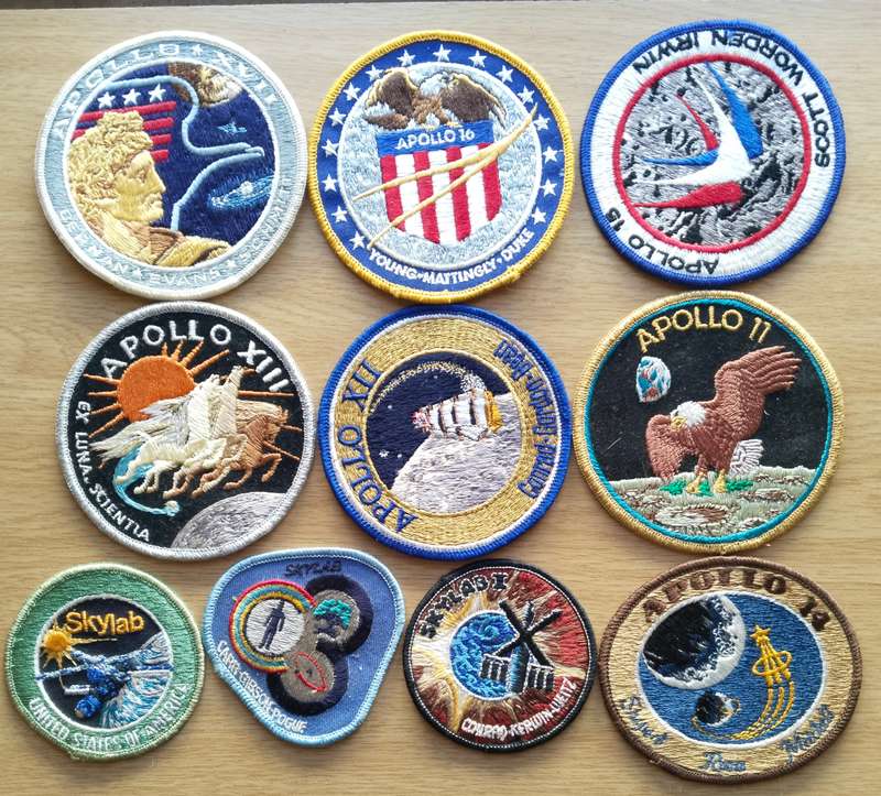 Apollo Moon Landing 10 collectable cloth badges. One bid takes all.