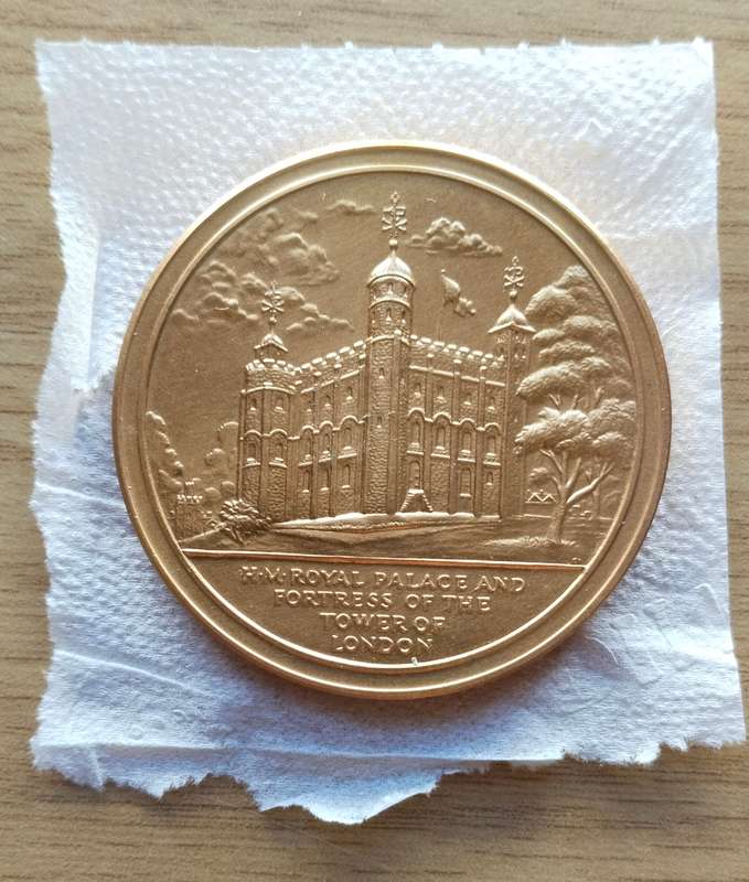 Great Britain 1976 Tower of London Large Commemorative Medal.