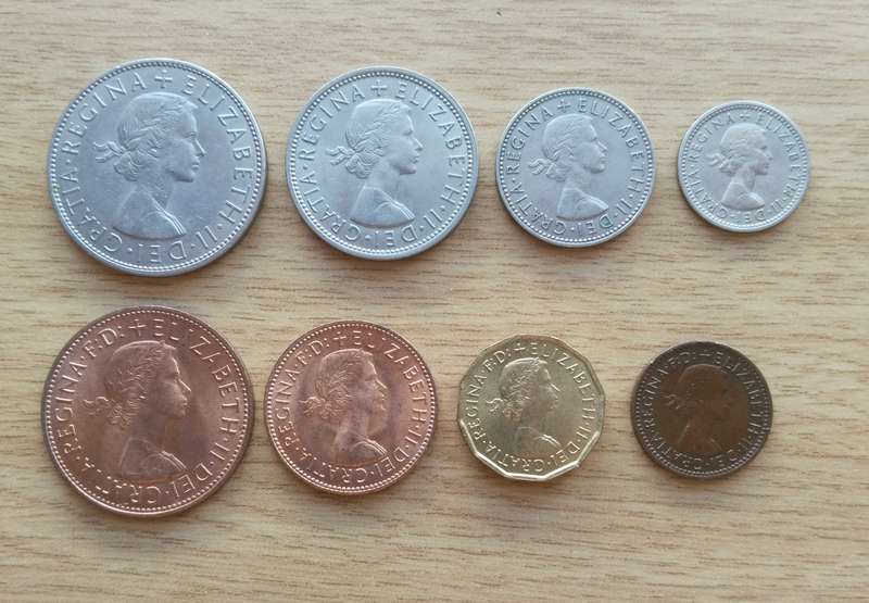 Great Britain Queen Elizabeth II Collection of great condition coin Set.